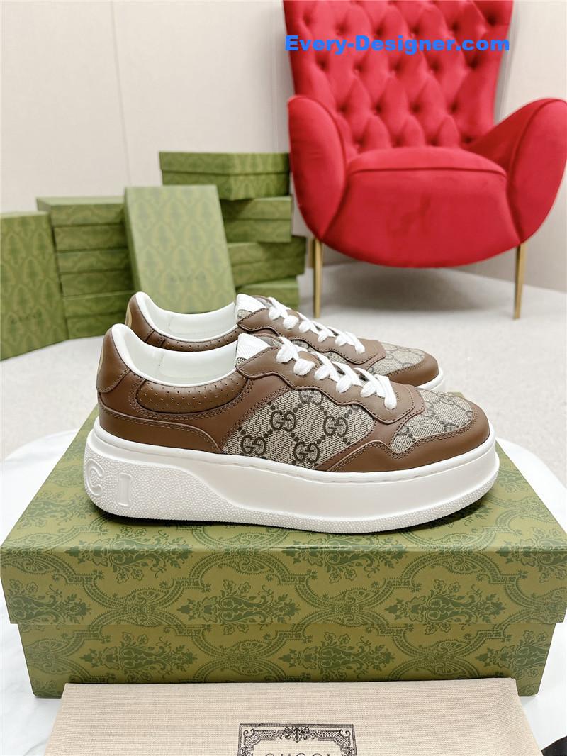 Gvc*1 chunky b series lightweight soft platform sneakers