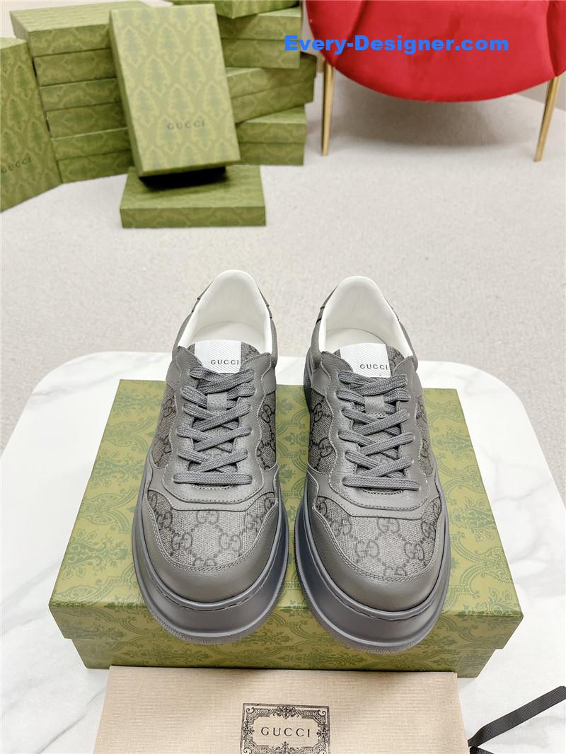 Gvc*1 chunky b series lightweight soft platform sneakers