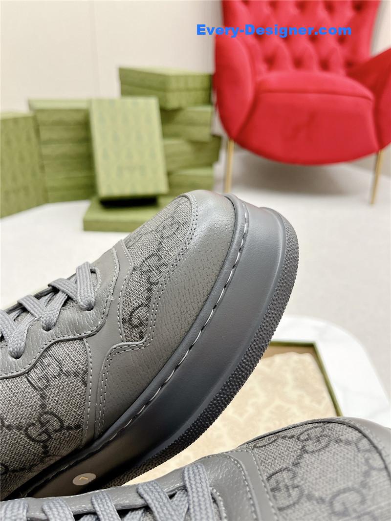 Gvc*1 chunky b series lightweight soft platform sneakers