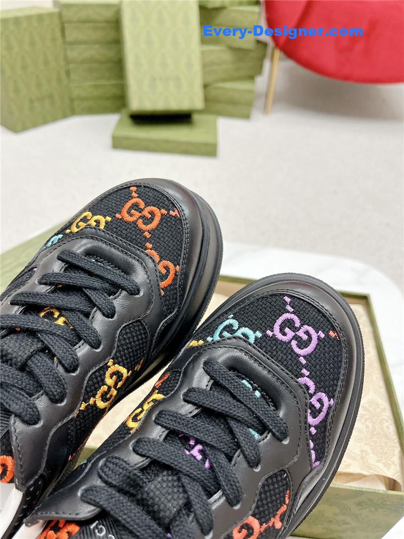 Gvc*1 chunky b series lightweight soft platform sneakers