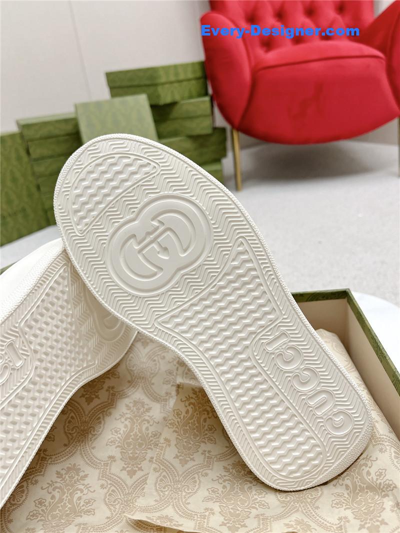 Gvc*1 chunky b series lightweight soft platform sneakers