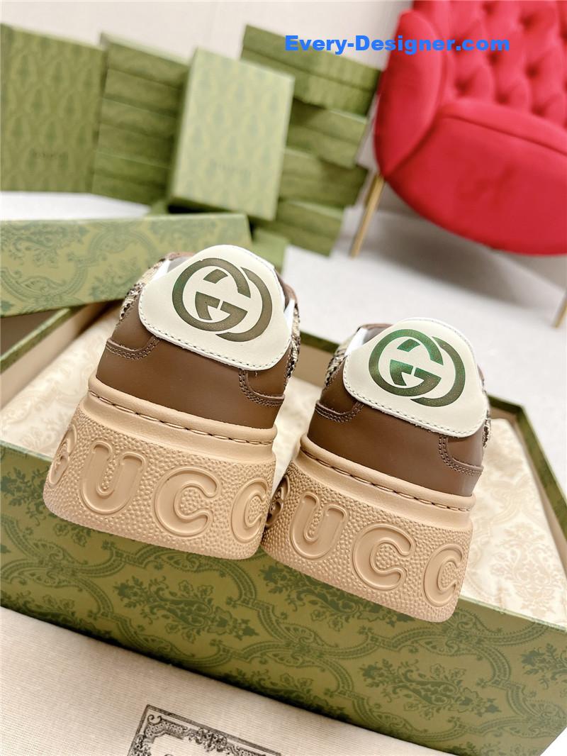 Gvc*1 chunky b series lightweight soft platform sneakers