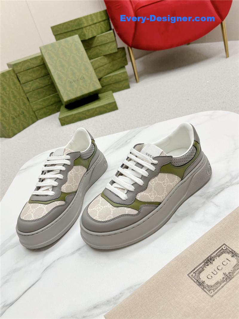 Gvc*1 chunky b series lightweight soft platform sneakers