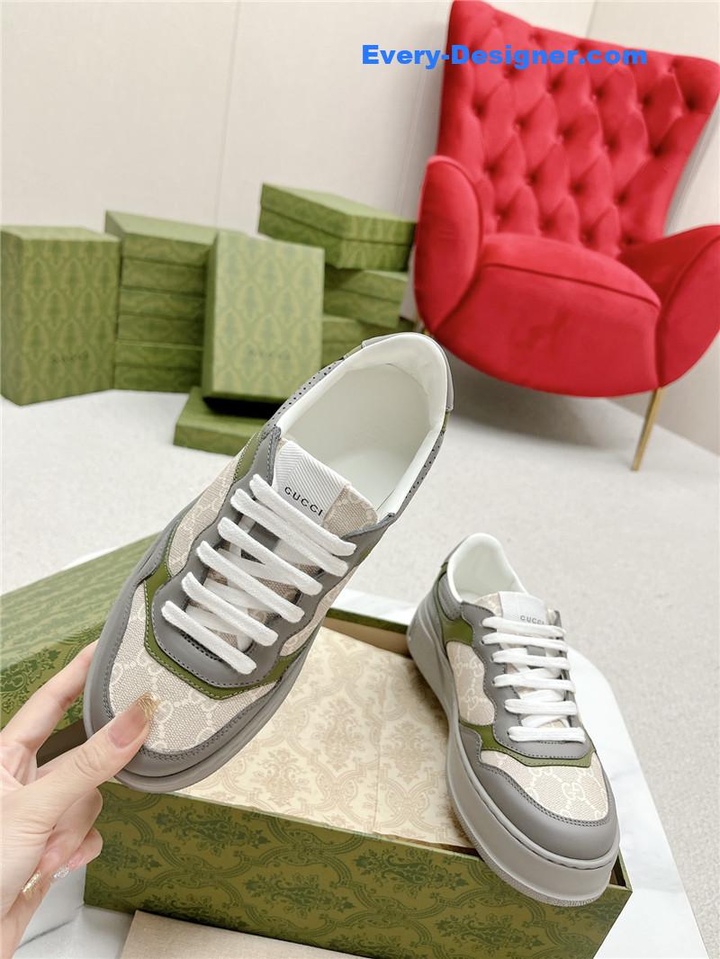 Gvc*1 chunky b series lightweight soft platform sneakers