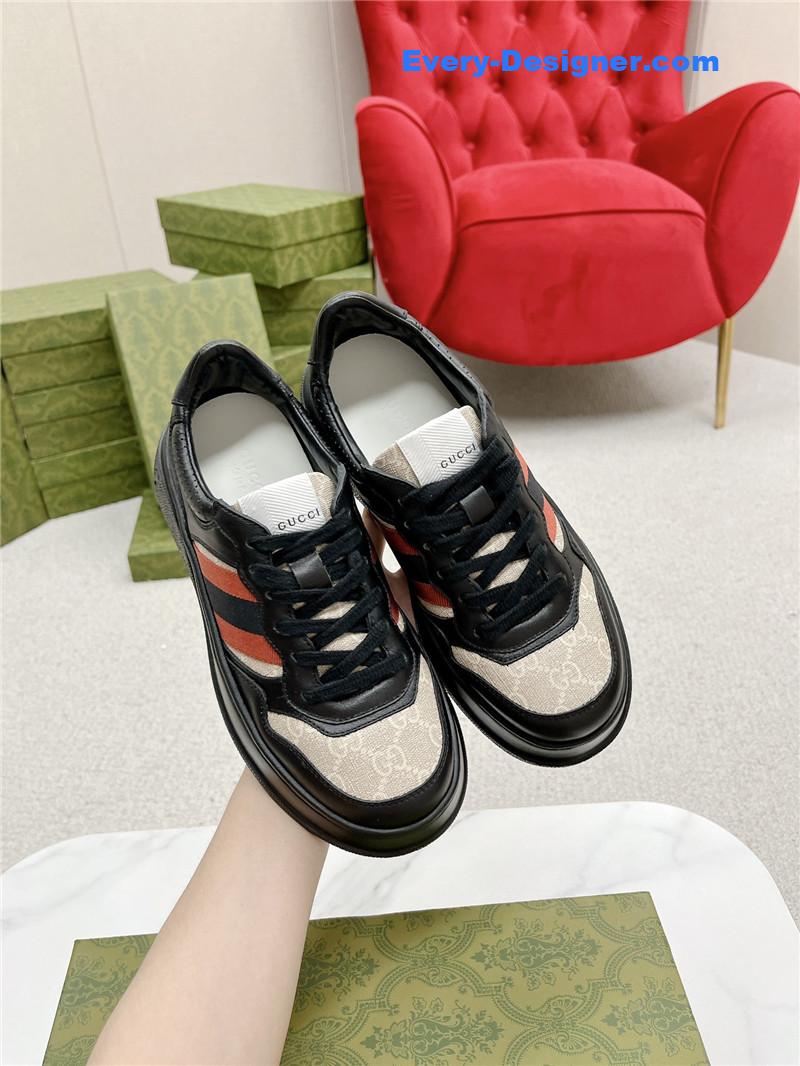 Gvc*1 chunky b series lightweight soft platform sneakers
