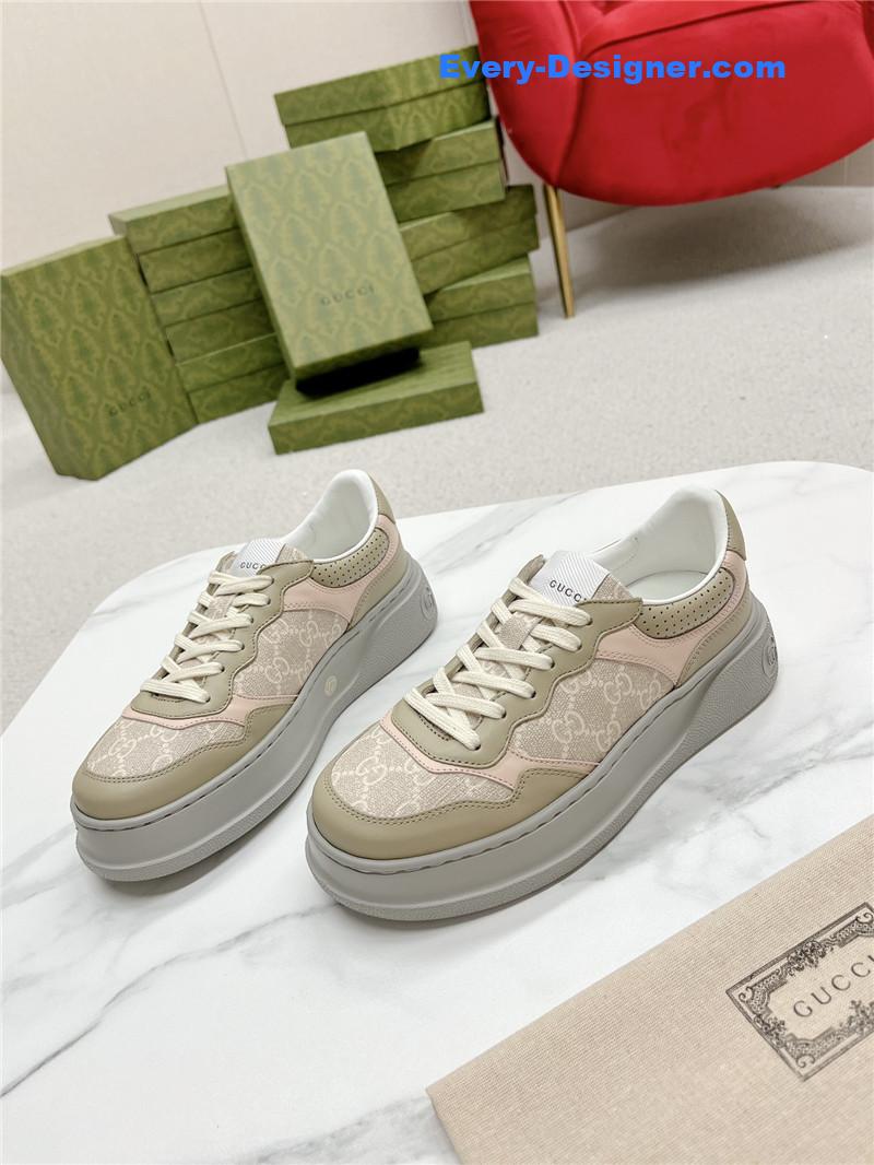 Gvc*1 chunky b series lightweight soft platform sneakers