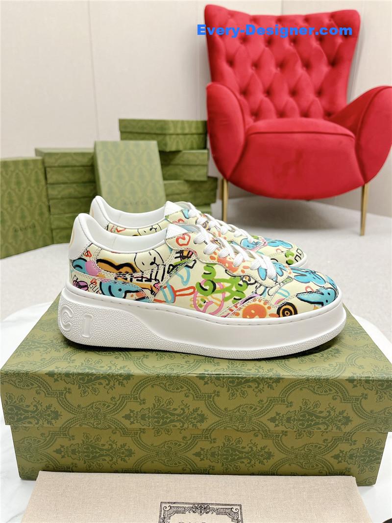 Gvc*1 chunky b series lightweight soft platform sneakers