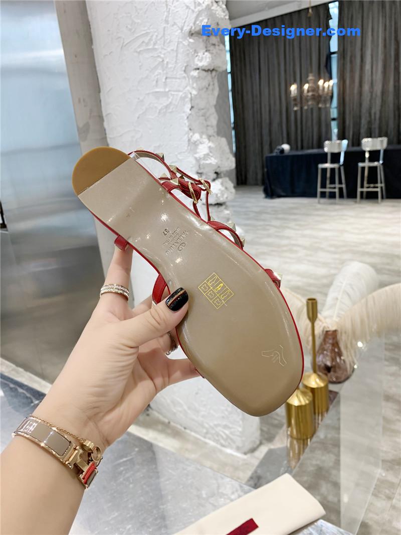 Va1e*ntin0 stud sandals