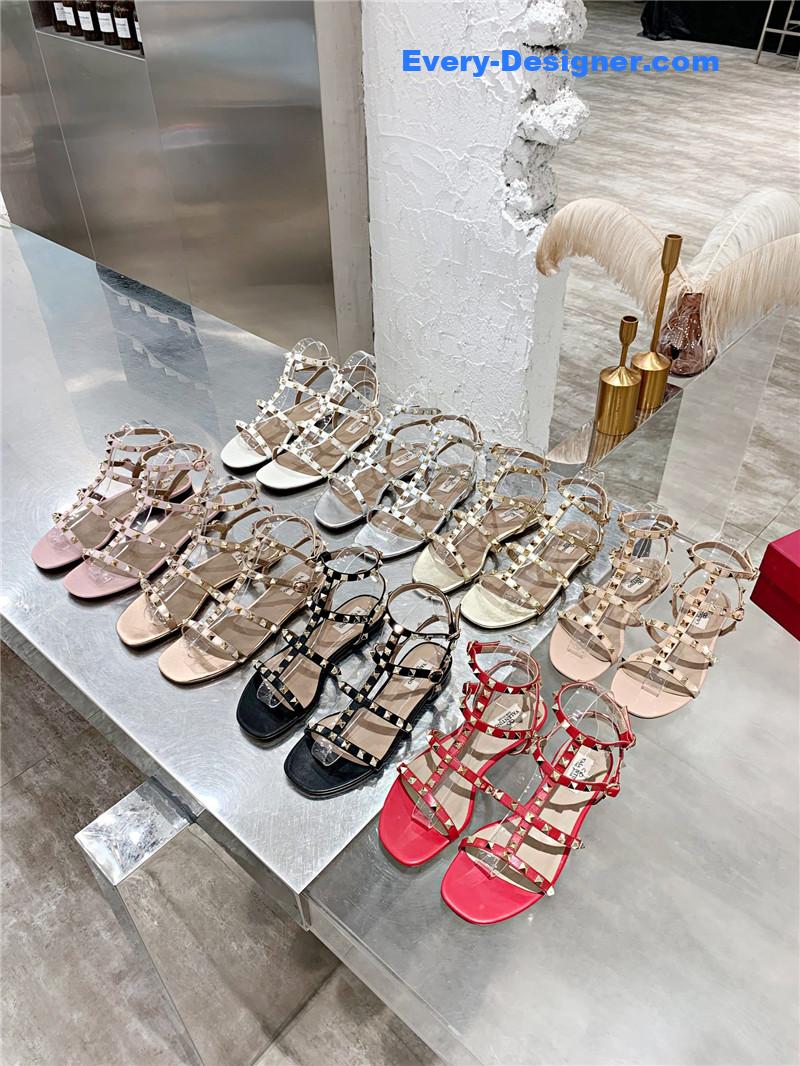 Va1e*ntin0 stud sandals