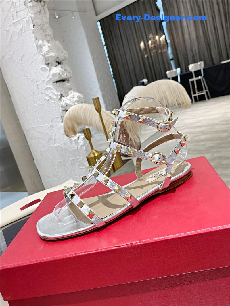 Va1e*ntin0 stud sandals