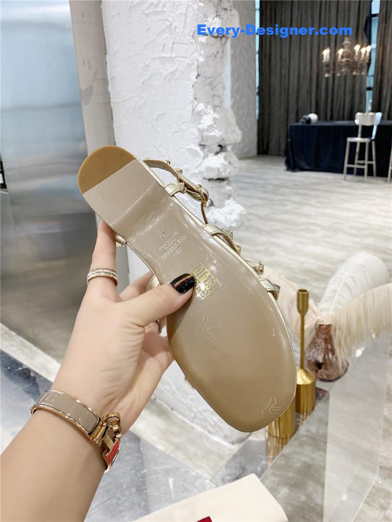 Va1e*ntin0 stud sandals