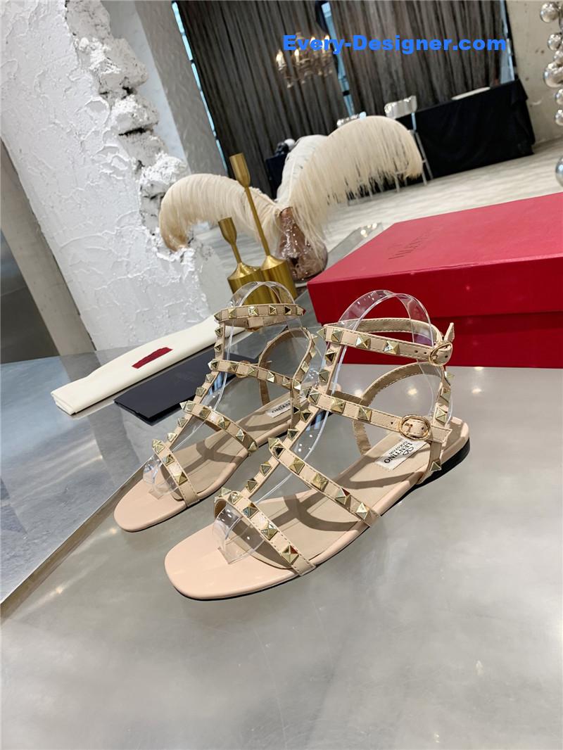 Va1e*ntin0 stud sandals