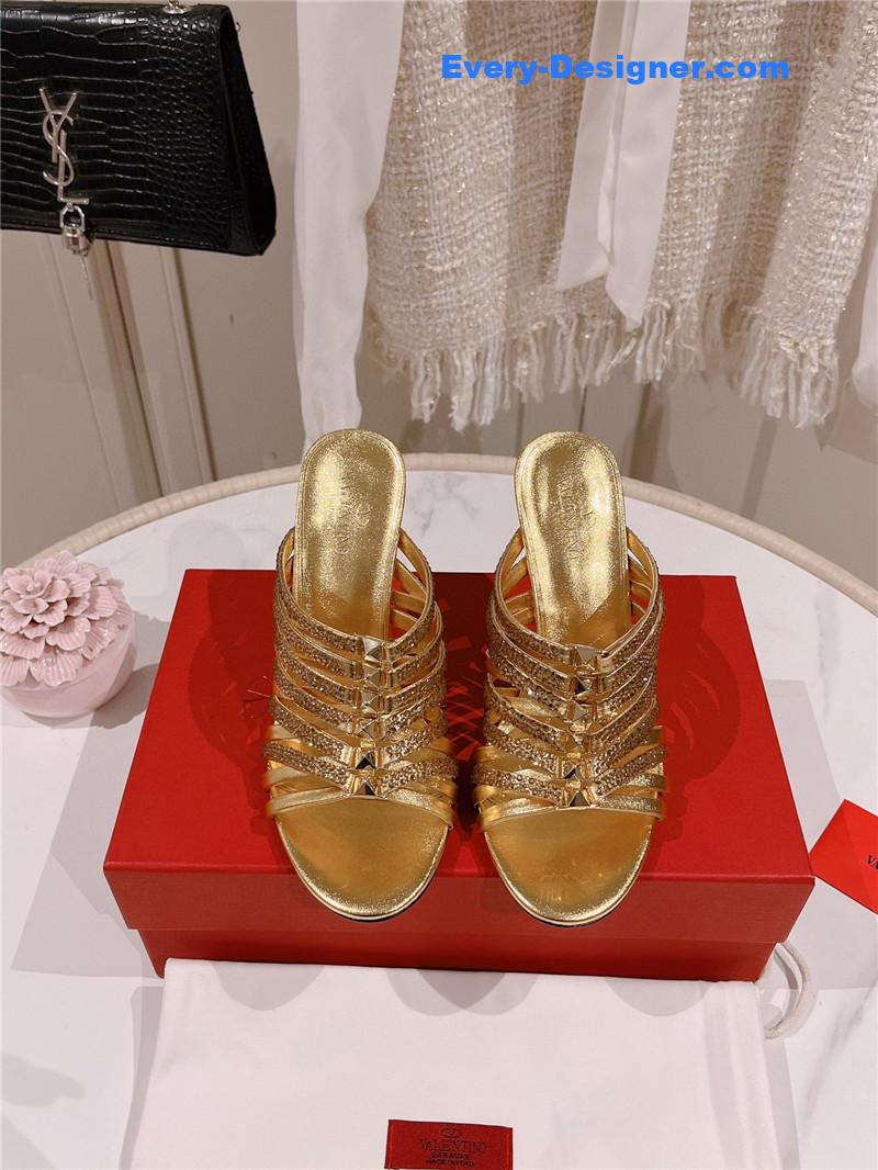 Va1e*ntin0 sandal series slippers