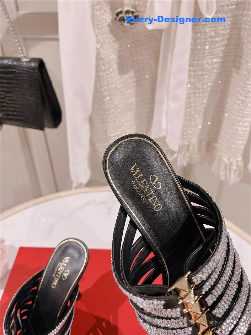Va1e*ntin0 sandal series slippers