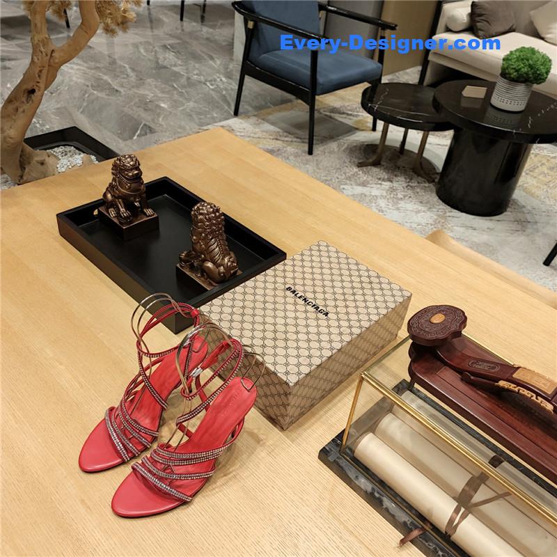 ba1en*iaga crystal hot D1am0nd strap sandals