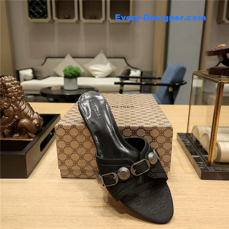 Ba1en*iaga lecagole series slippers