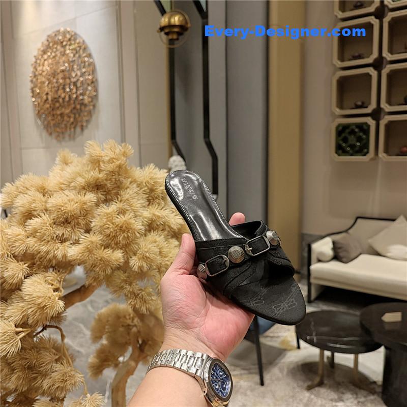 Ba1en*iaga lecagole series slippers