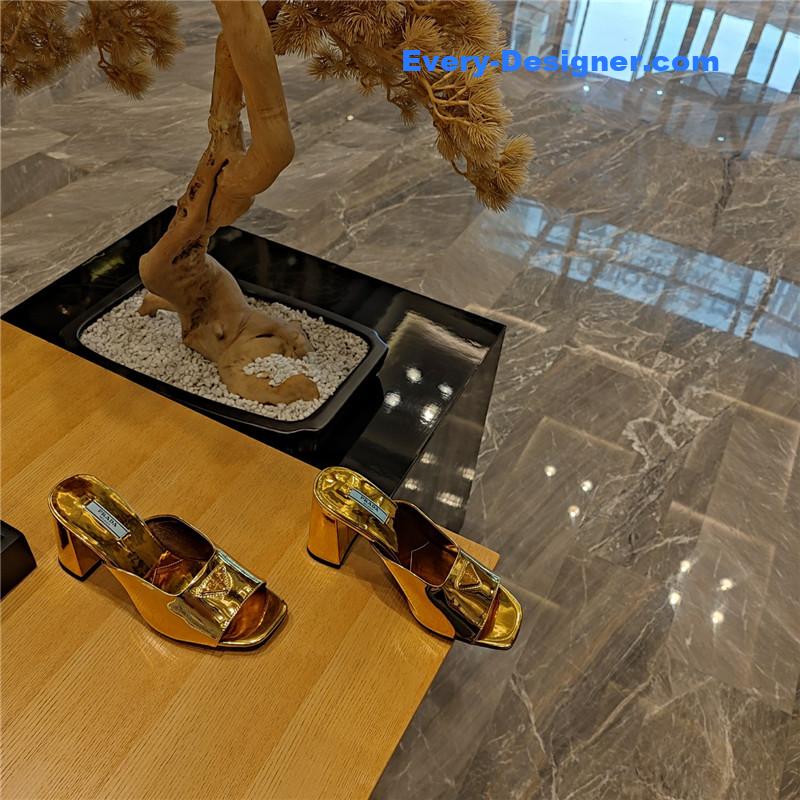 Pra*a block heel square toe sandals