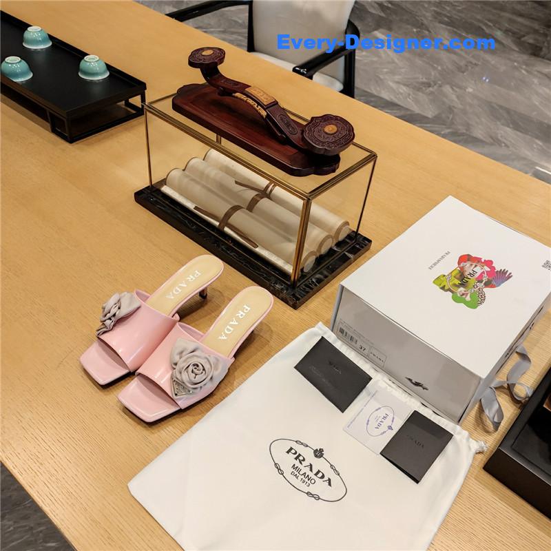 Pra*a low heel rosette square toe sandals