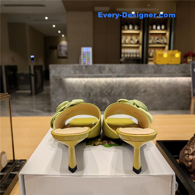 Pra*a low heel rosette square toe sandals