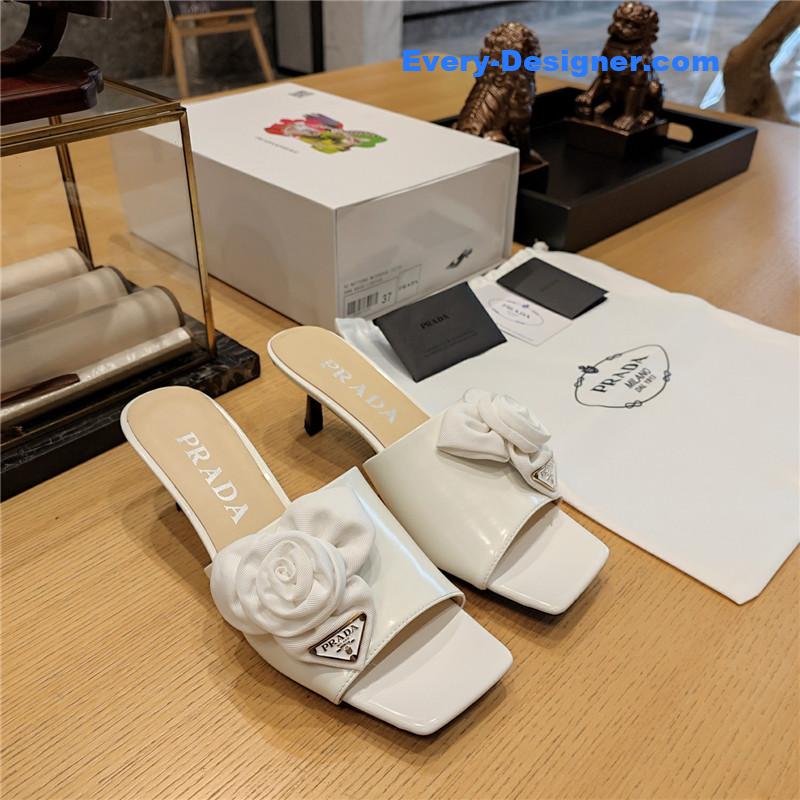 Pra*a low heel rosette square toe sandals