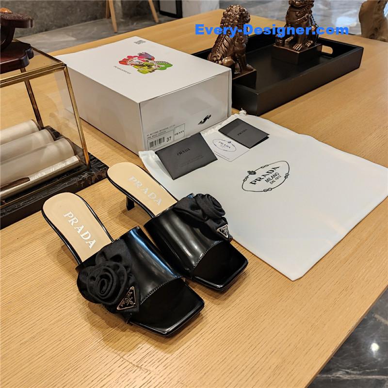 Pra*a low heel rosette square toe sandals