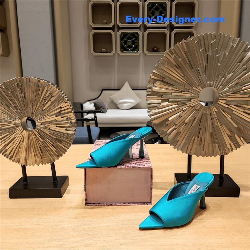 J1m*y Ch00 open toe sandals