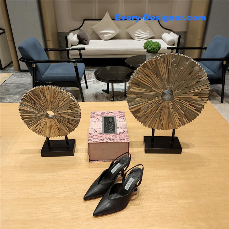 J1m*y Ch00 open toe sandals