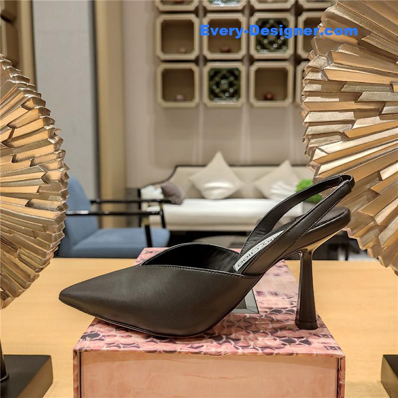 J1m*y Ch00 open toe sandals