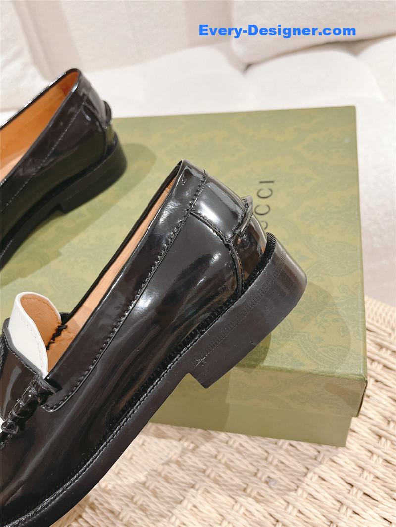 Gvc*1 british style loafers