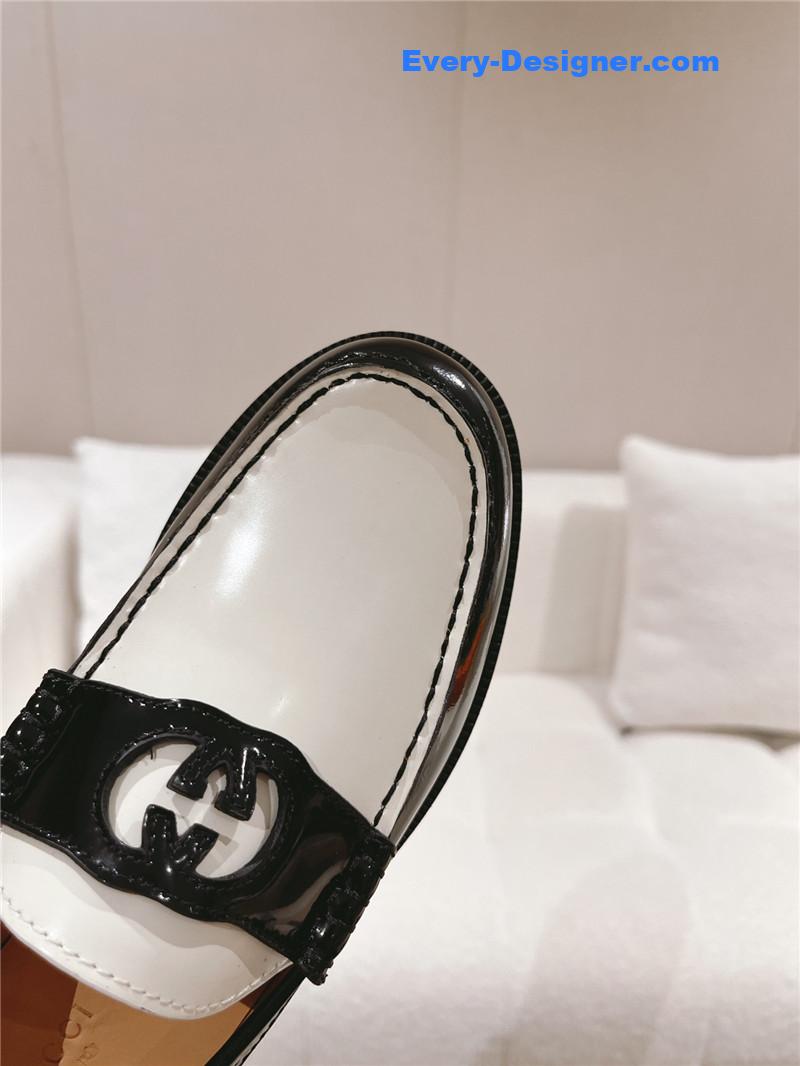 Gvc*1 british style loafers