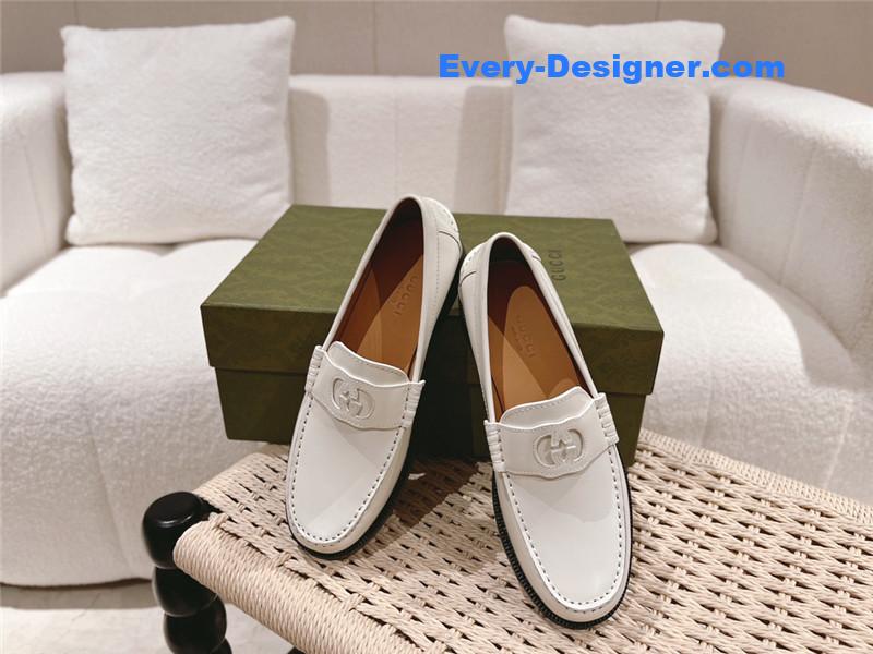 Gvc*1 british style loafers