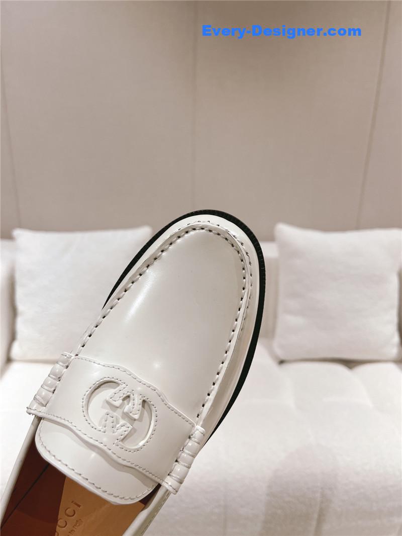 Gvc*1 british style loafers