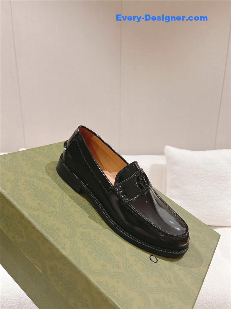 Gvc*1 british style loafers