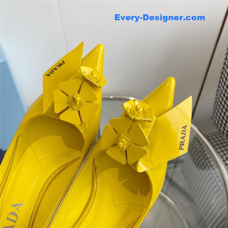 Pra*a flower pointed toe small cone heel shoes