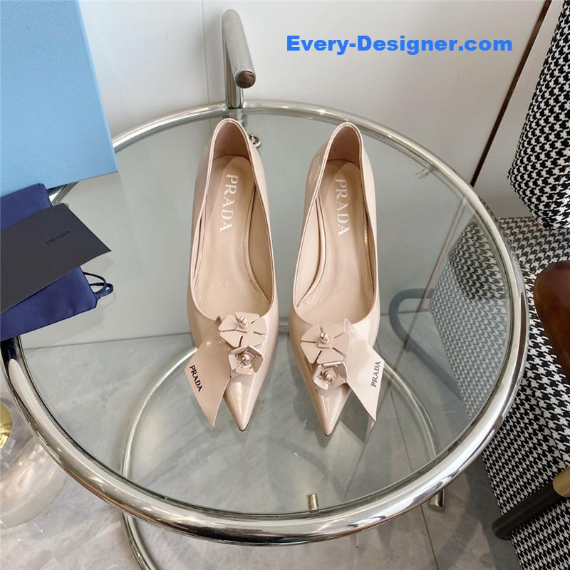 Pra*a flower pointed toe small cone heel shoes
