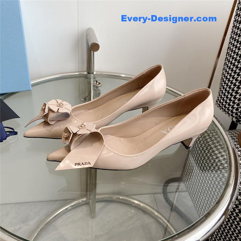 Pra*a flower pointed toe small cone heel shoes