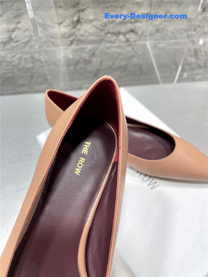 The R0w new french pointed toe chunky low-heeled shoes