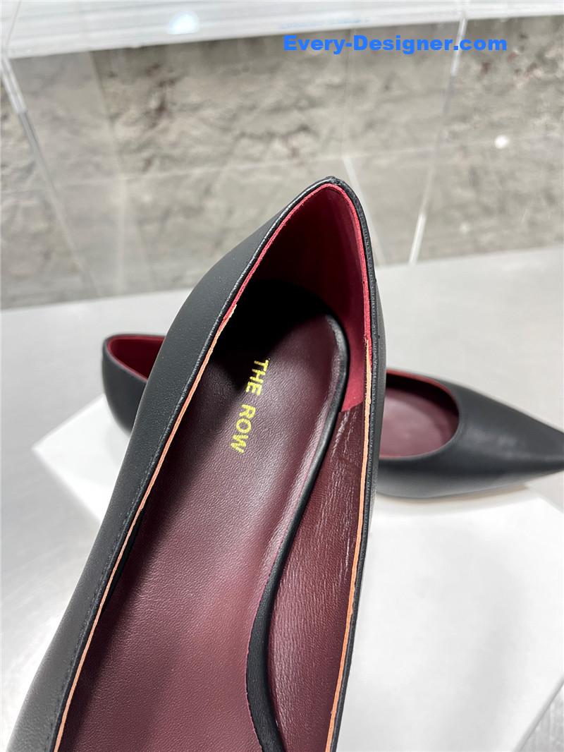 The R0w new french pointed toe chunky low-heeled shoes