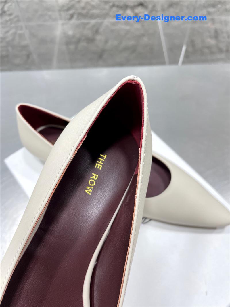 The R0w new french pointed toe chunky low-heeled shoes