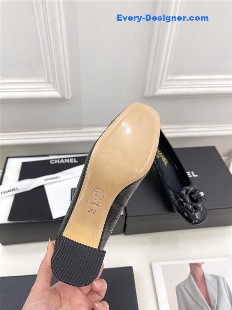 CC catwalk style camellia shoes