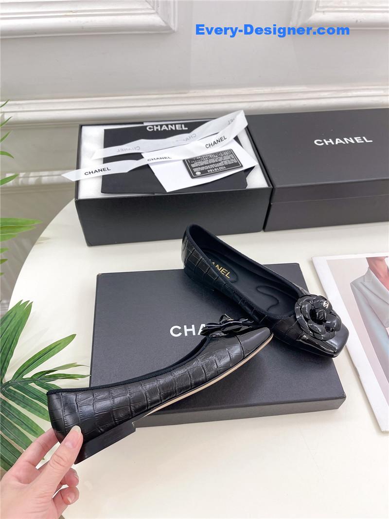 CC catwalk style camellia shoes