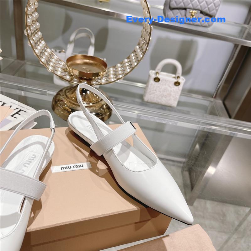 M1um1u new pointed toe sandals and high heels