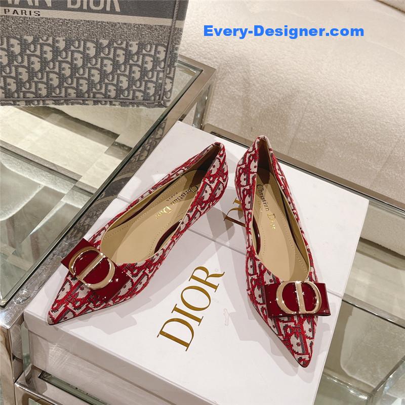 D10r early spring new cat heel shoes