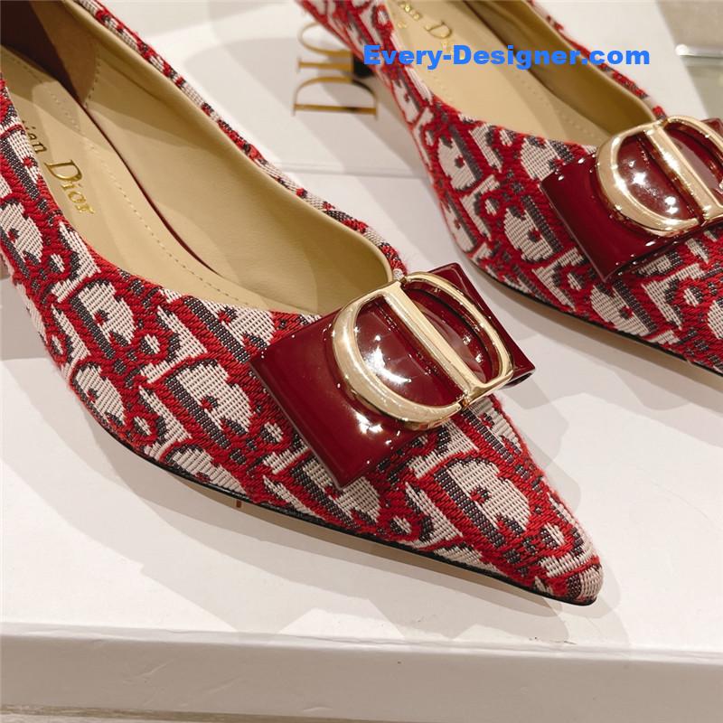 D10r early spring new cat heel shoes