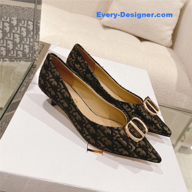 D10r early spring new cat heel shoes