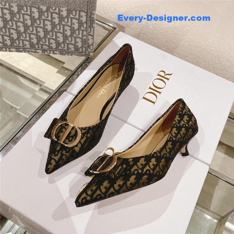 D10r early spring new cat heel shoes