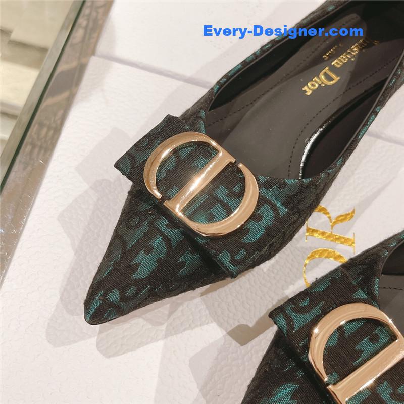 D10r early spring new cat heel shoes