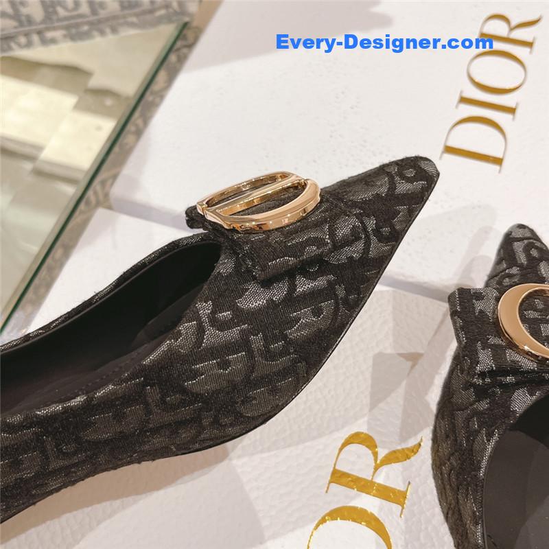 D10r early spring new cat heel shoes