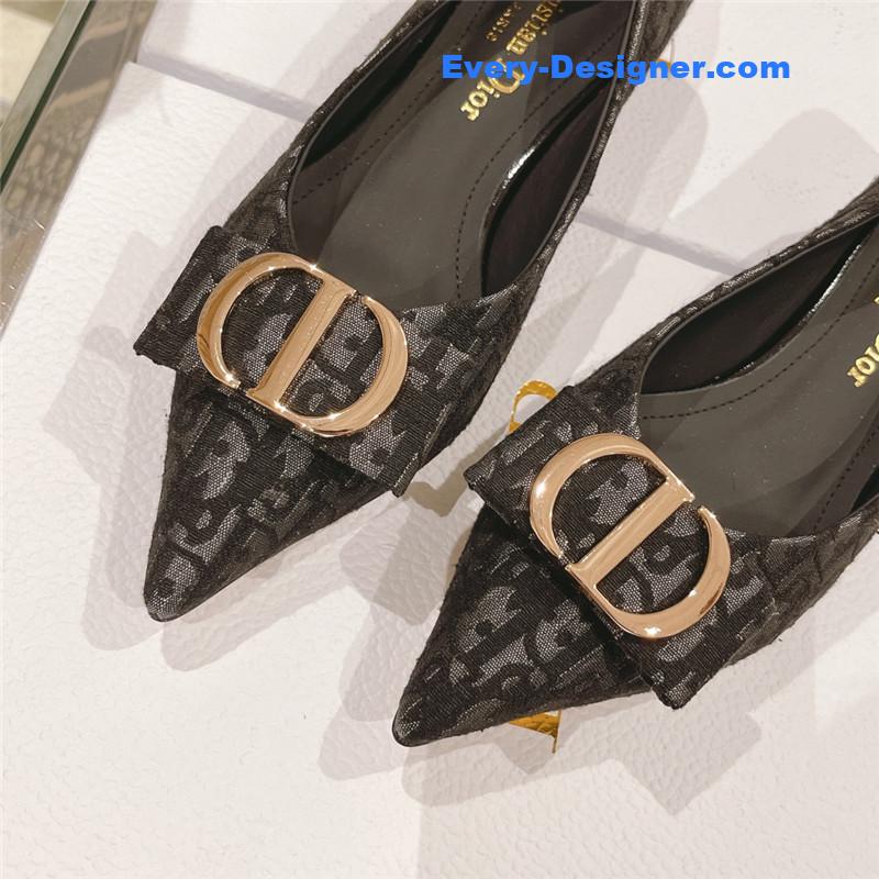 D10r early spring new cat heel shoes